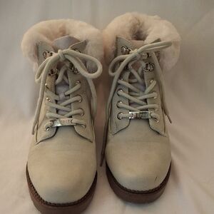 Esprit Women's Beige Fur-Lined Winter Boots Size 9
